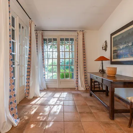 Renata Villa Fort Village